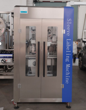 Stainless Steel Touch Screen Bottles Fill Seal Machine Safety Features Roller Sealing Technology
