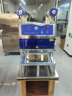 Fast and Accurate Wide Roll Film Cup Filling Sealing Machine PE / Aluminum Tray