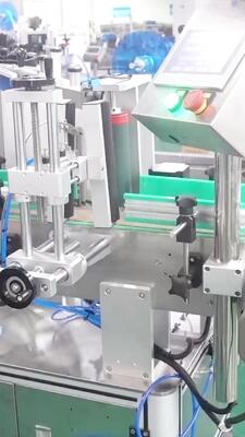 Fully automatic vertical positioning round bottle labeling machine CH-302 wine bottle glass bottle taper bottle adhesive labeling machine
